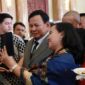 Menteri Pertahanan Prabowo Subianto menghadiri acara pernikahan Fritz Hutapea, putra Hotman Paris Hutapea dengan Chen Giovanis (Dok. Tim Media Prabowo Subianto)
