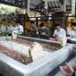 Menteri BUMN Erick Thohir melakukan kegiatan ziarah dan doa ke makam pendiri Nahdlatul Ulama (NU). (Facbook.com/@Erick Thohir)