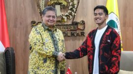 Ketua Umum Partai Solidaritas Indonesia (PSI) Kaesang Pangarep melakukan kunjungan ke DPP Partai Golkar, Slipi, Jakarta Barat. (Facbook.com/@Airlangga Hartarto )