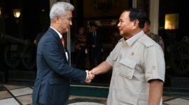 Menteri Pertahanan Prabowo Subianto menerima kunjungan kehormatan (courtesy call) Menteri DAPA Korea Selatan Eom Donghwan. (Dok. Tim Media Prabowo) 
