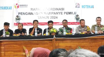 Panwas Cibatu melaksanakan publikasi dan dokumentasi bimbingan teknis pengawasan kampanye pemilu tahun 2024,Sabtu 02/12/2023 (foto : Istimewa) 