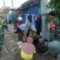 Kegiatan karya bakti pembersihan aliran parit kanan kiri jalan, di wilayah Koramil 1905/Jtl Kodim 0619/Pwk bersama aparatur pemerintahan Desa dan warga masyarakat Desa Cilegong, Kecamatan Jatiluhur. Kegiatan tersebut dipimpin langsung Danramil 1905/Jatiluhur,Senin 11/12/2023 (foto : Istimewa)