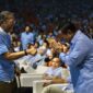Calon presiden nomor urut dua dari Koalisi Indonesia Maju, Prabowo Subianto, berjoget gemoy Bersama ribuan relawan Kopi Pagi di Sentul International Convention Centre (SICC). (Dok. Tim Media Prabowo-Gibran)
