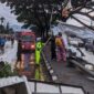Angin puting beliung yang terjadi menerjang wilayah Kabupaten Sumedang dan Bandung. (Dok. BNPB)